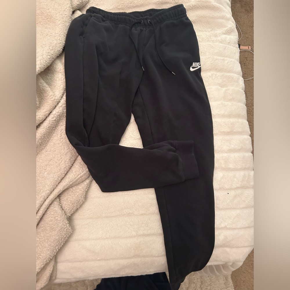 Black nike Joggers